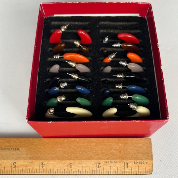 Vintage Kenneth Jay Lane 8pr Boxed Set Crescent Slice Hoop Earrings KJL Designer - Picture 10 of 16